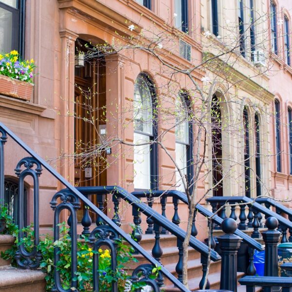 Case a schiera tipiche del West Village di Manhattan, New York, USA