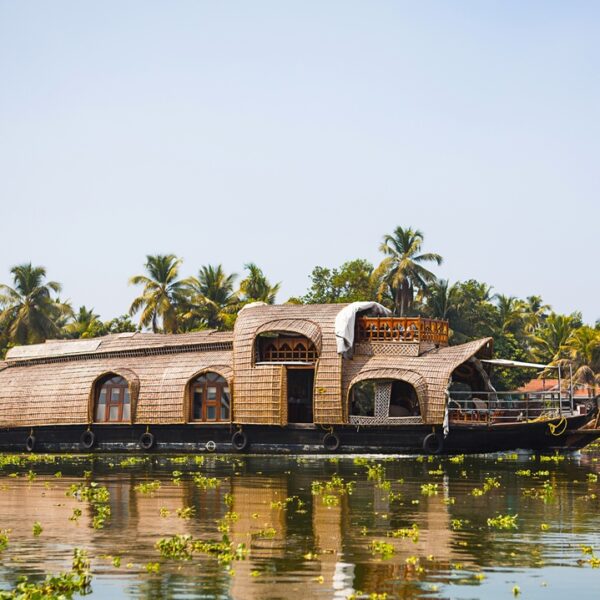 Casa galleggiante per minicrociera nelle backwaters, Kerala, India