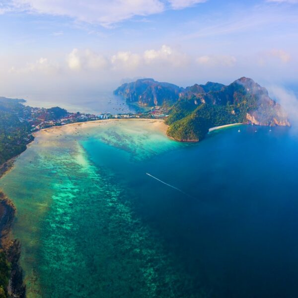 Panorama di una delle Phi Phi Islands, Thailandia