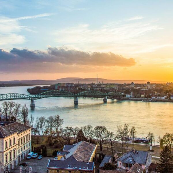 Vista sul Danubio a Esztergom, Ungheria