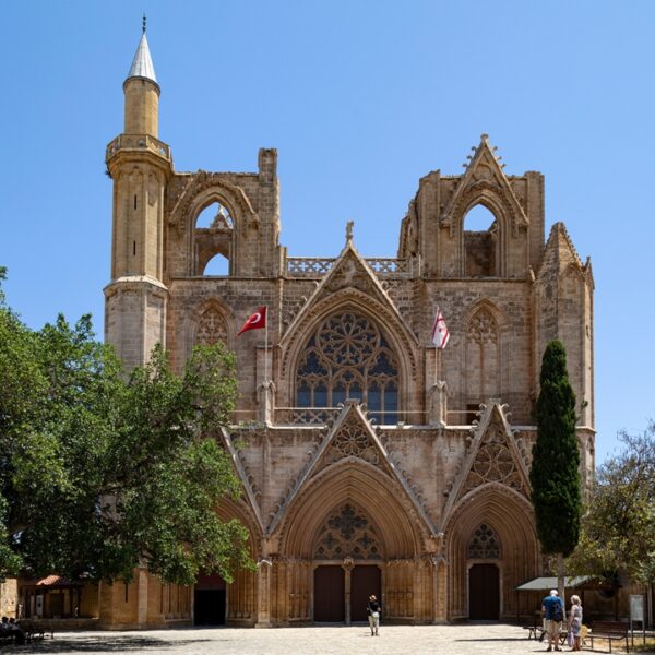 Rovine di un'antica chiesa a Famagosta, nella Cipro turca