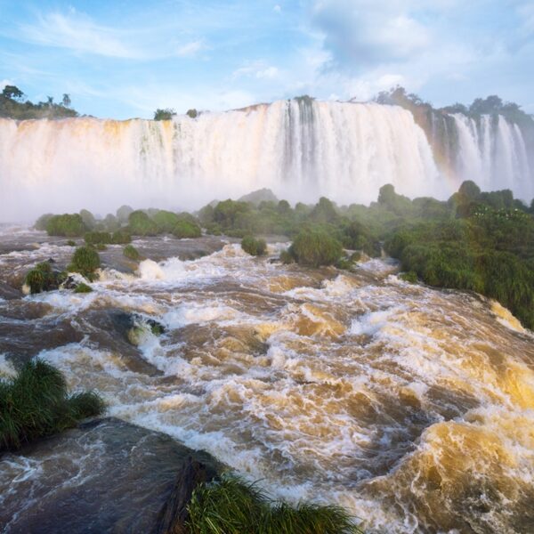 Cascate dell'Iguazu al confine tra Argentina e Brasile