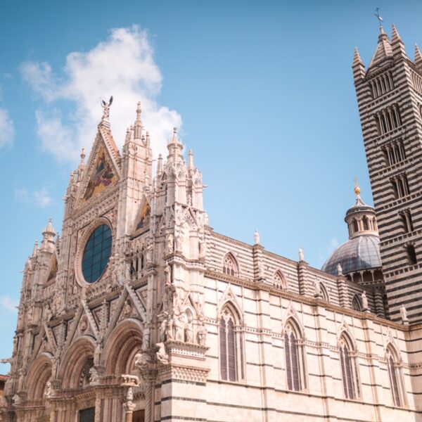 Duomo di Siena, Cattedrale di Siena, chiesa medievale, esterno con campanile