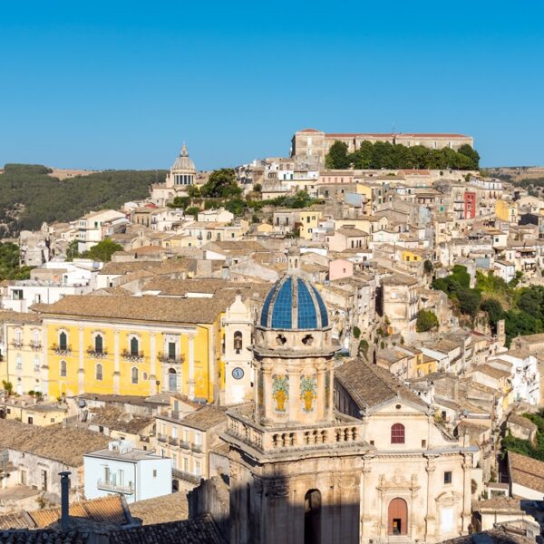 Vista aerea sul quartiere antico di Ragusa Ibla, Sicilia, Italia