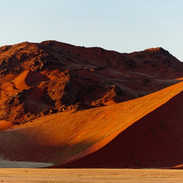 Dune rosse di Sossusvlei nel Namib Naukluft Park, Namibia