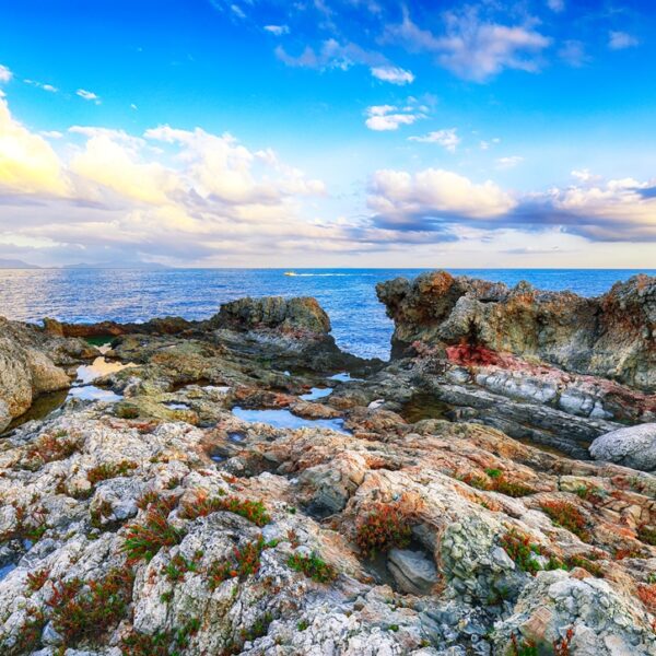 Panorama del Tirreno a Capo Milazzo, Messina, Sicilia